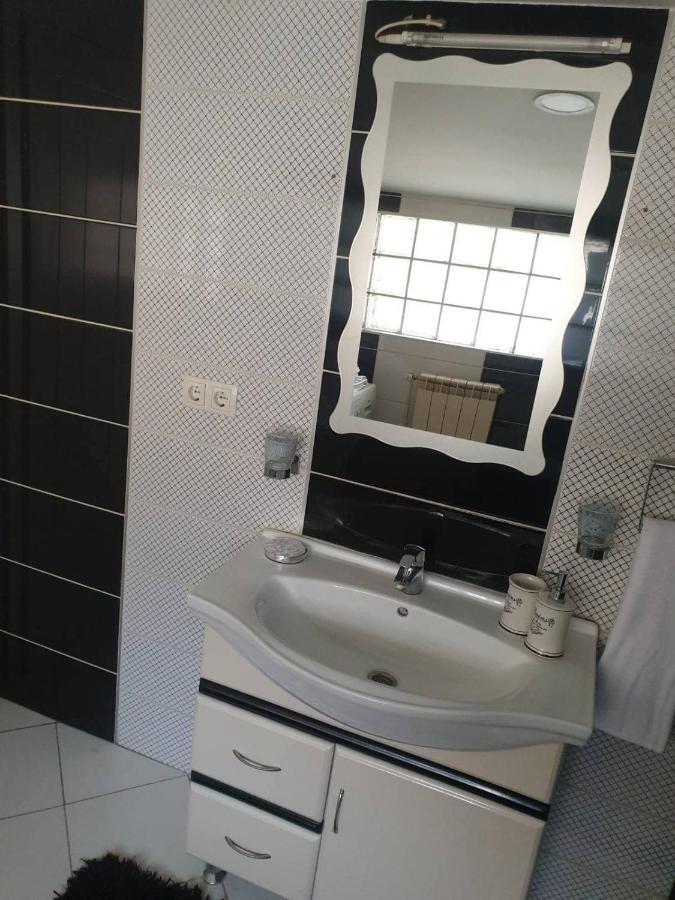 Apartman Lotos Sarajevo Bagian luar foto